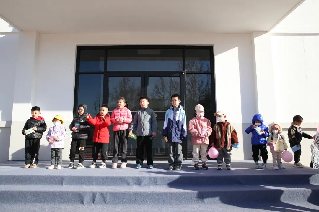 Adding Green with Hands, Beautifying Our Home——A Record of Soletks Group's Parent-Child Arbor Day Activity Adding Green with Hands, Beautifying Our Home——A Record of Soletks Group's Parent-Child Arbor Day Activity