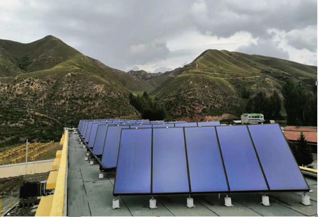 Progetto di riscaldamento solare pulito del campus Progetto di riscaldamento solare pulito del campus