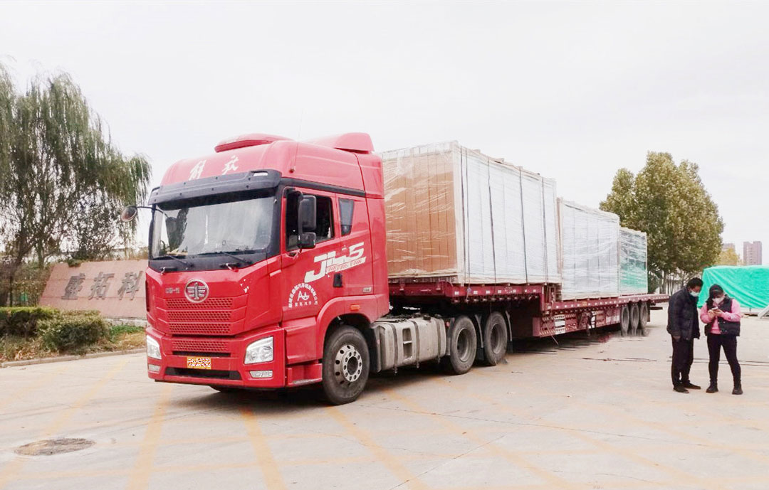 Deliveries Unimpeded by Epidemic! SOLETKS Group's 26 Truckloads of Solar Thermal Systems Demonstrate Corporate Responsibility and Employee Unity Deliveries Unimpeded by Epidemic! SOLETKS Group's 26 Truckloads of Solar Thermal Systems Demonstrate Corporate Responsibility and Employee Unity
